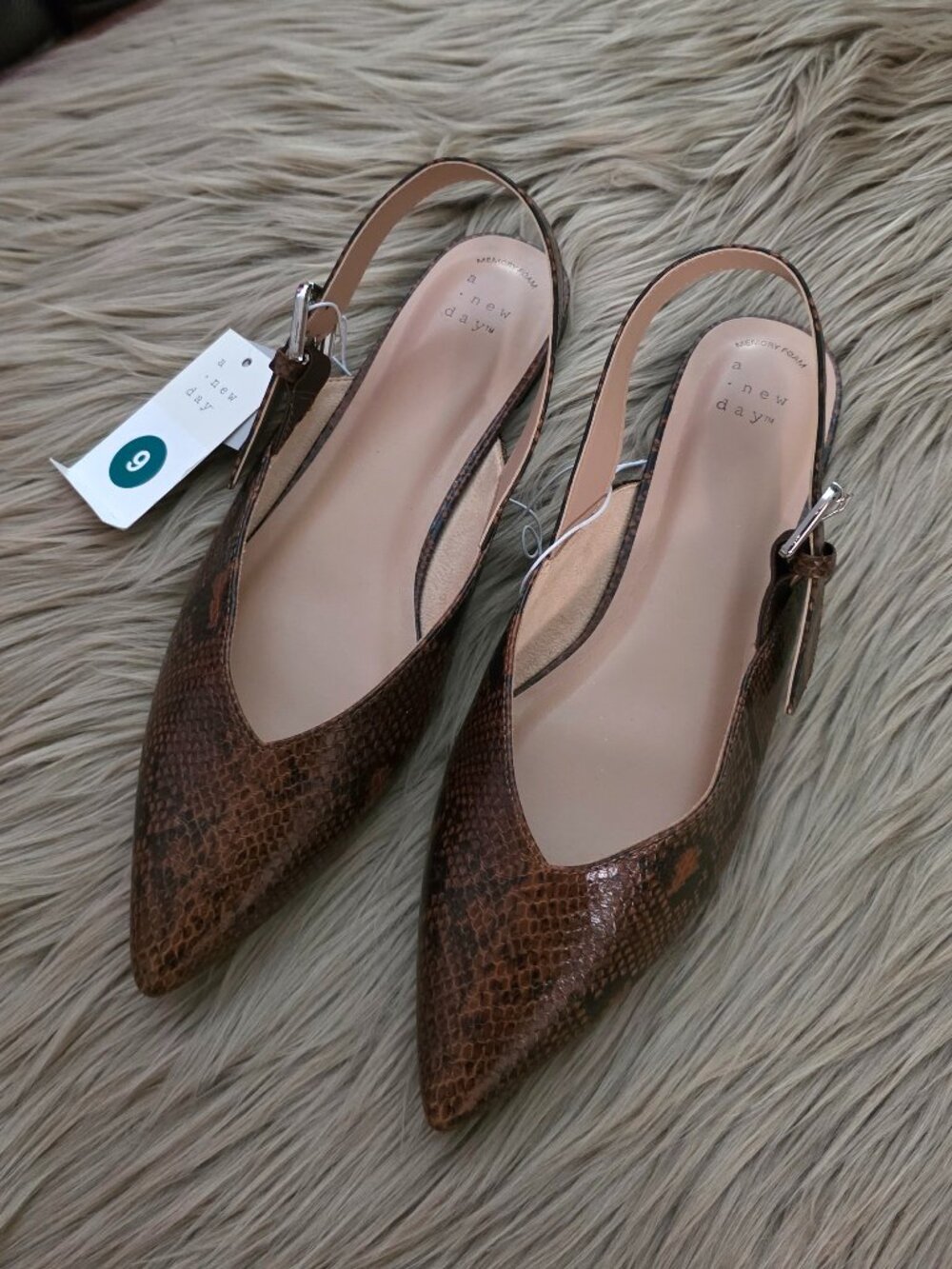 Victoria Shoes with Memory Foam Insole!